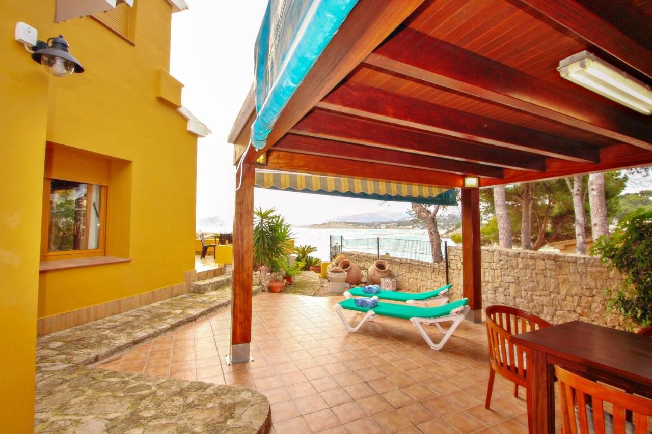 El Portet - Beachfront Holiday Home With Private Pool In Moraira Exterior photo